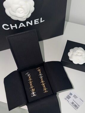 CHANEL Two-Tone CC Link Drop Earrings - Gold & Silver